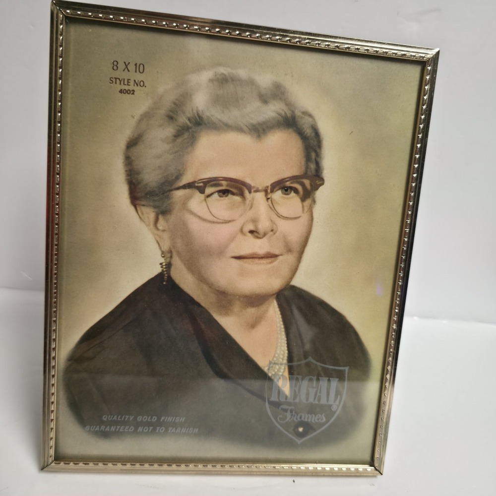 Vintage Regal Frames 8x10 Metal Picture Frame Gold Finish Style 4002 MCM Decor